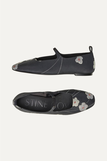 Stine Goya Front Strap Ballerina Footwear Bouquet In Pieces
